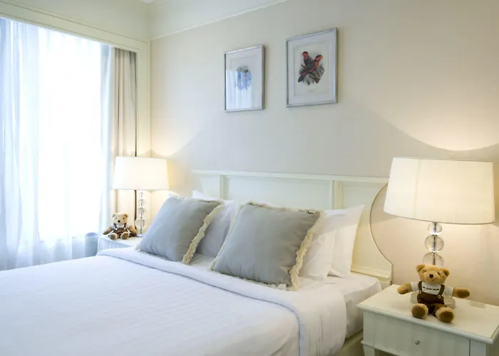 Cape House Hotel, Hotel