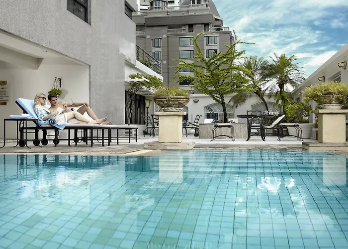 Cape House Hotel,