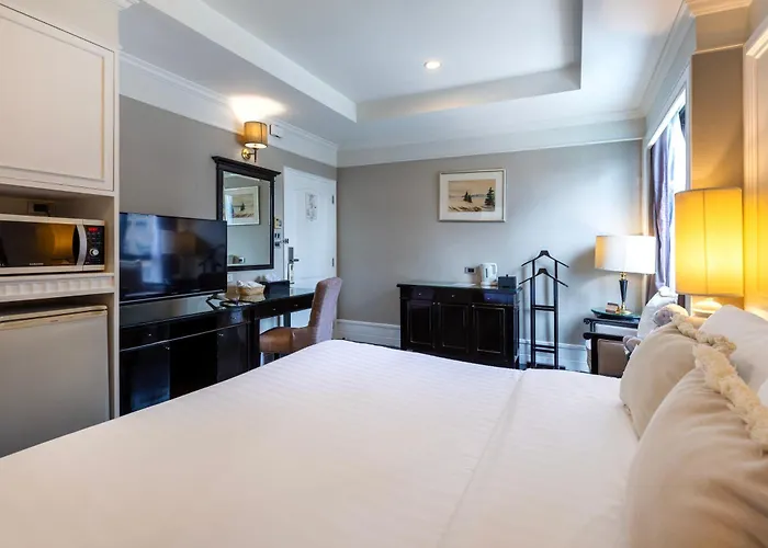 Cape House Hotel,